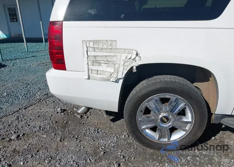 2008 Chevrolet Suburban 1500 Lt z USA, uszkodzony, nr VIN 3GNFC16038G200092